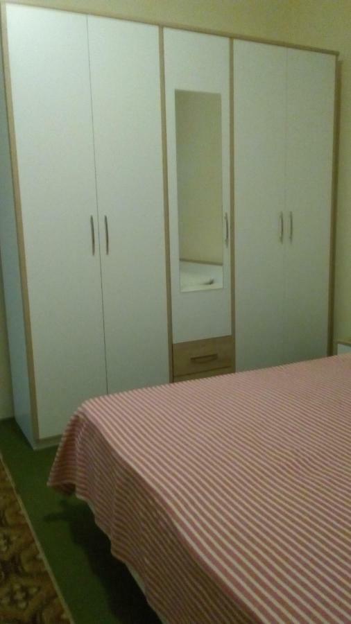 Ante Apartment Starigrad Paklenica Exterior photo